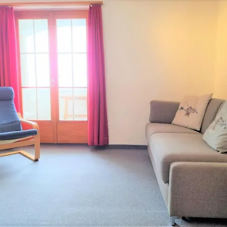 アパート Bisang R *